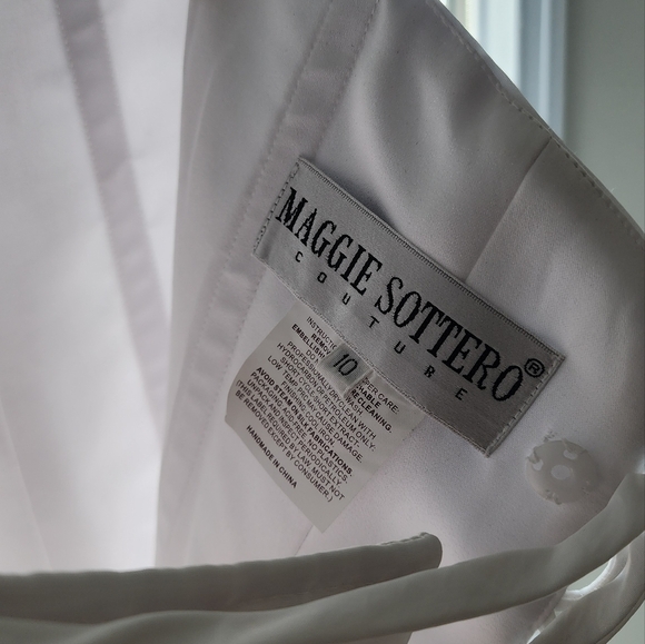 MAGGIE SOTTERO WEDDING DRESS - Picture 5 of 5